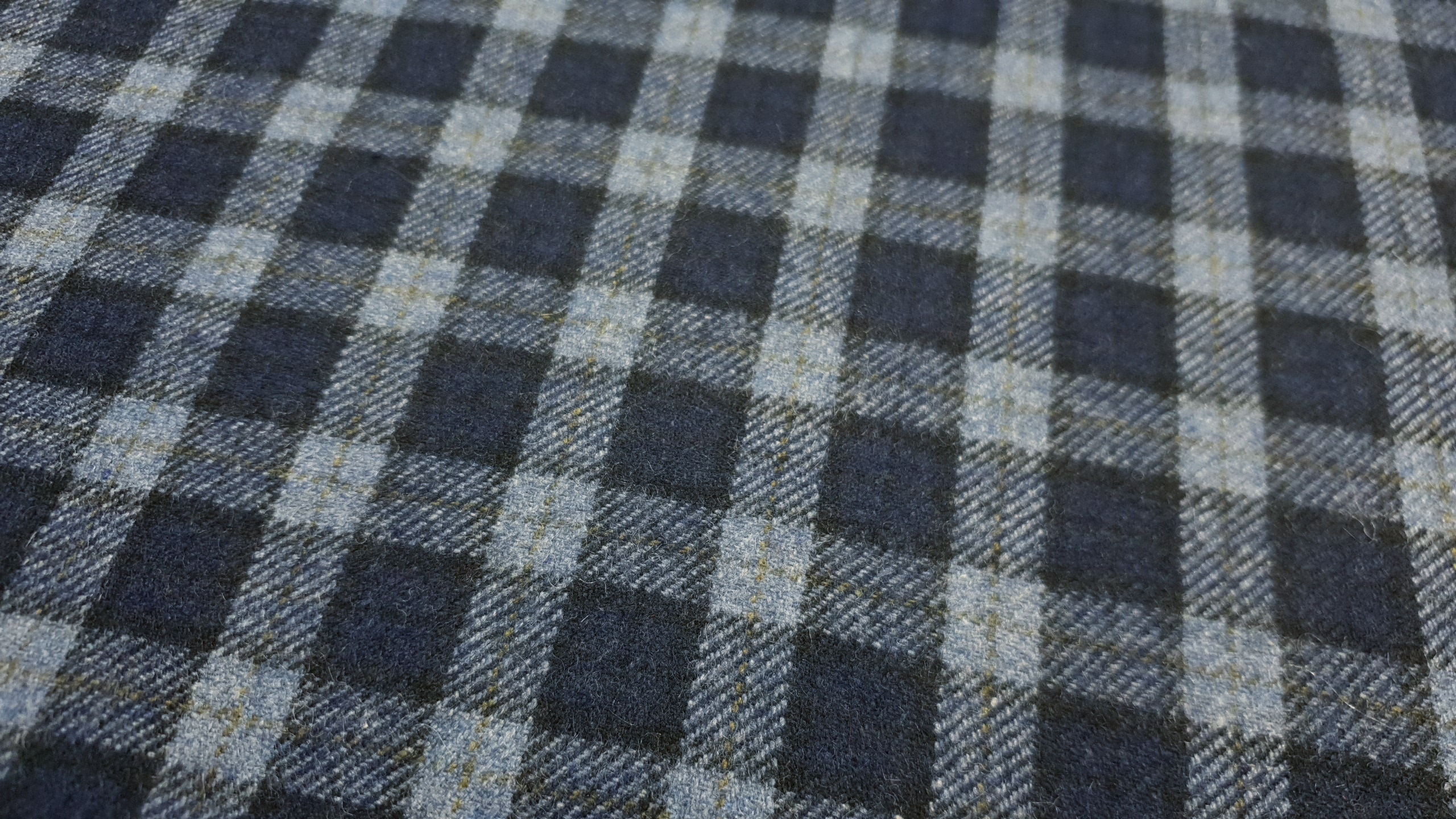 TARTAN 60% wool- blue 5