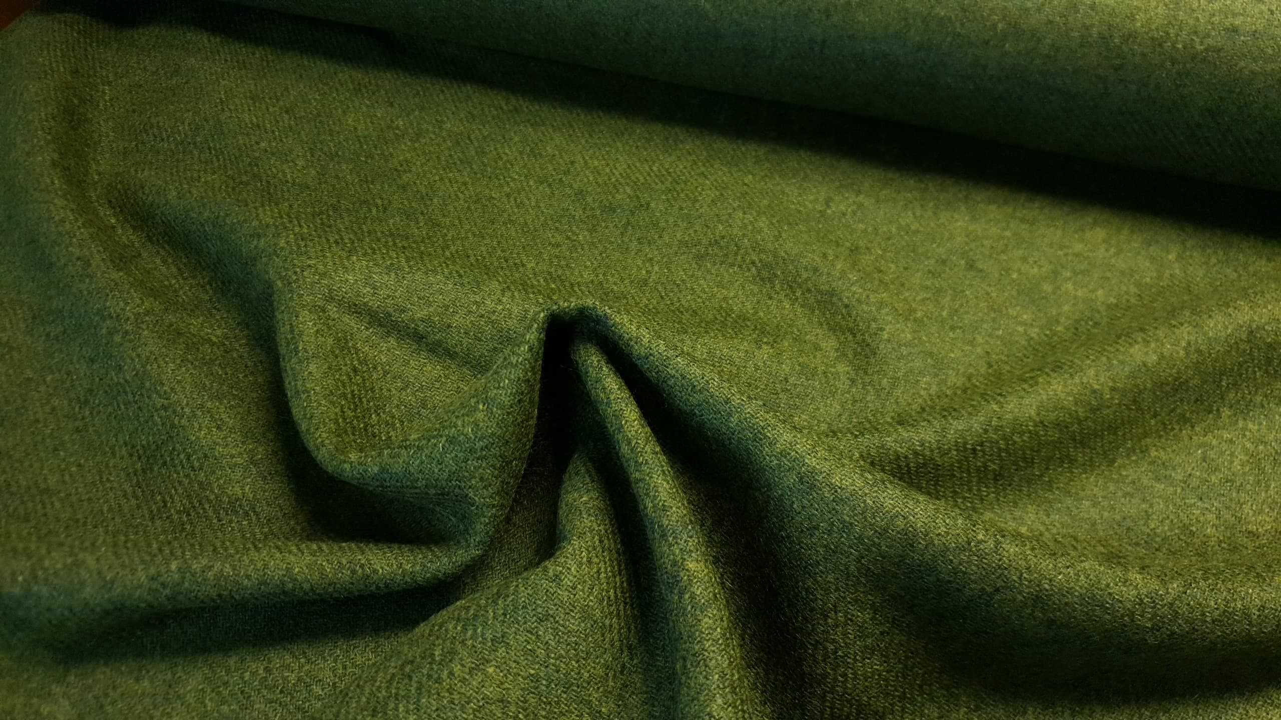 SHETLAND wool tweed- olive green 05