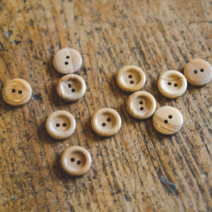 Wood button with edge 2H- 14mm