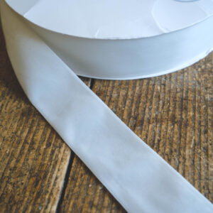 Velvet ribbon-white 3,8cm