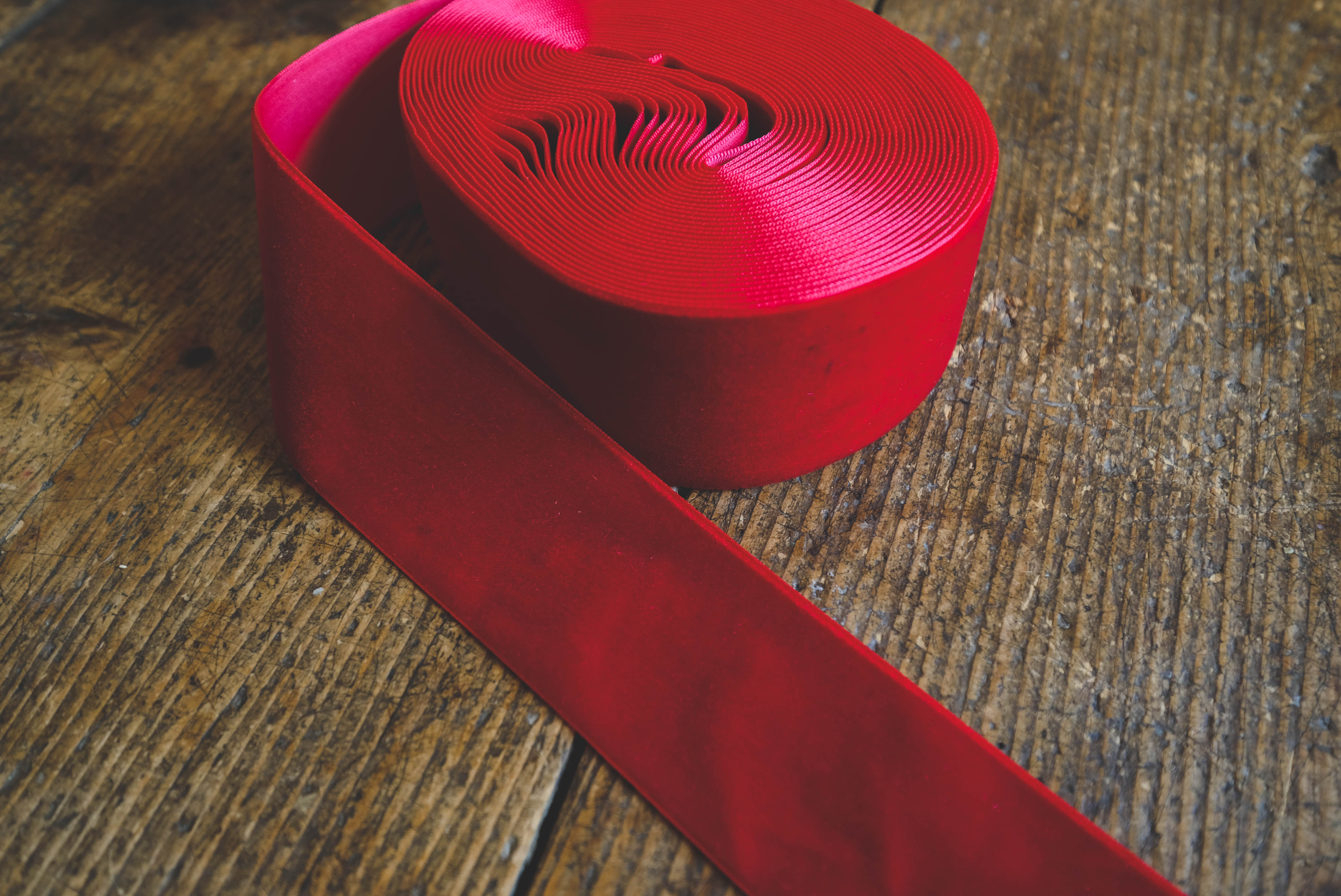 Velvet ribbon-red