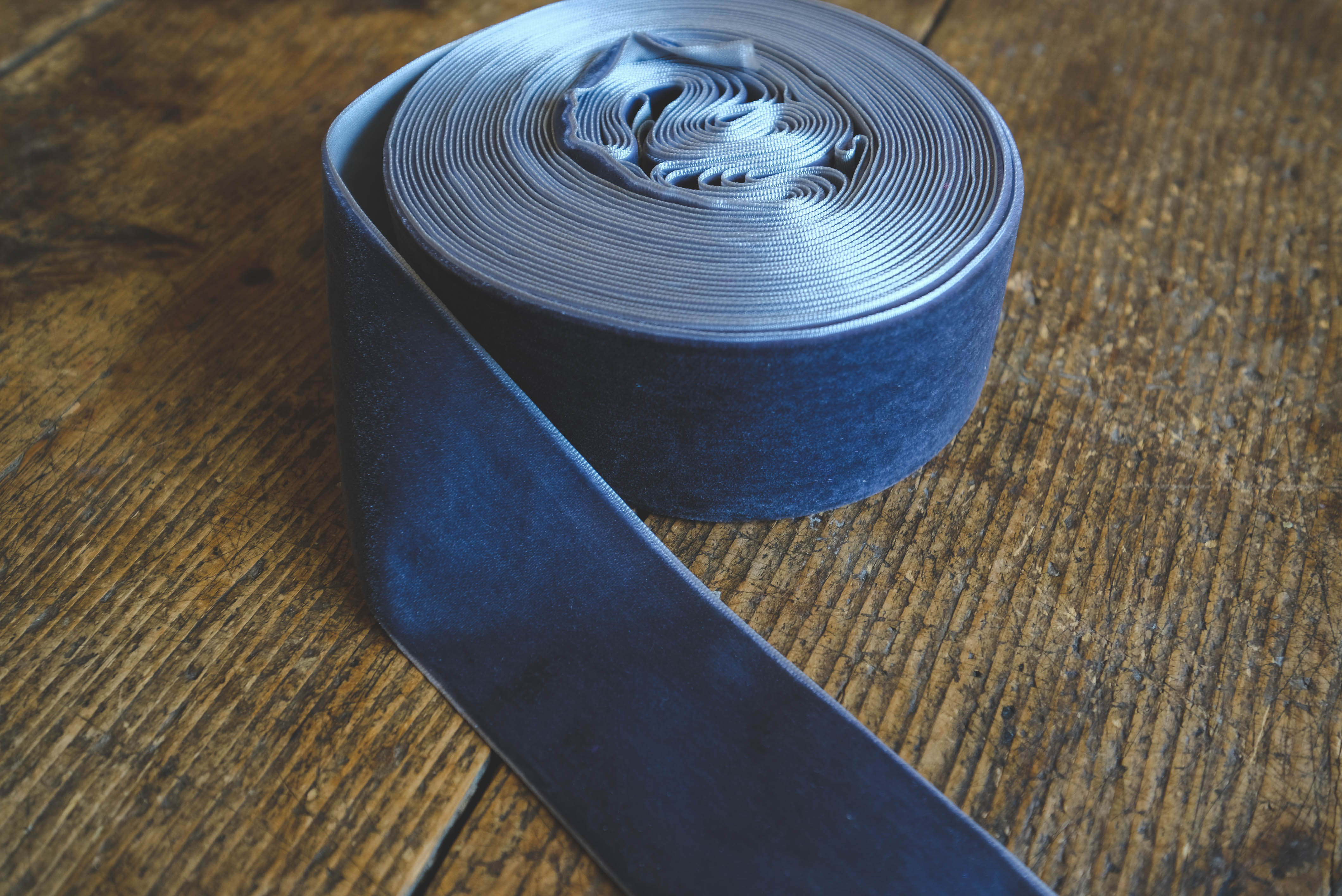 Velvet ribbon-dark gray 5cm