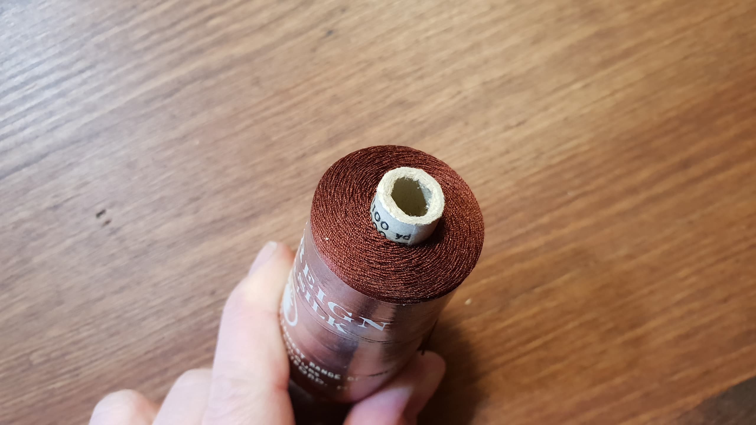 Silk sewing thread- brown 123