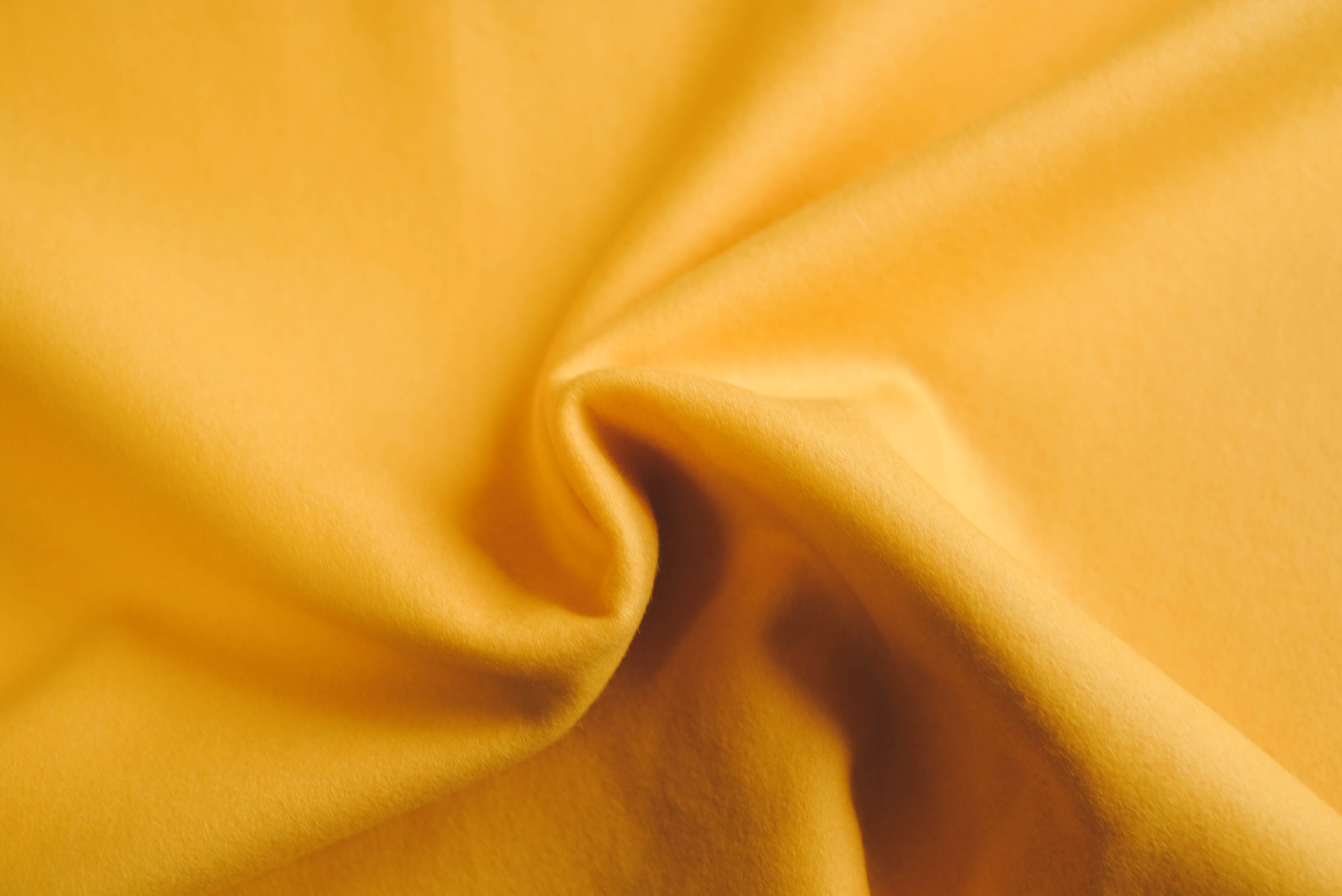 German MEDIUM wool - yellow 8052