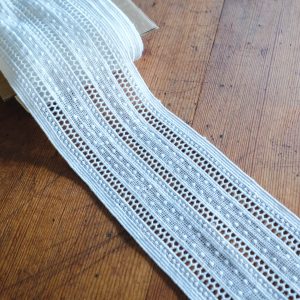 Embroidered cotton insert lace 9,5cm- white