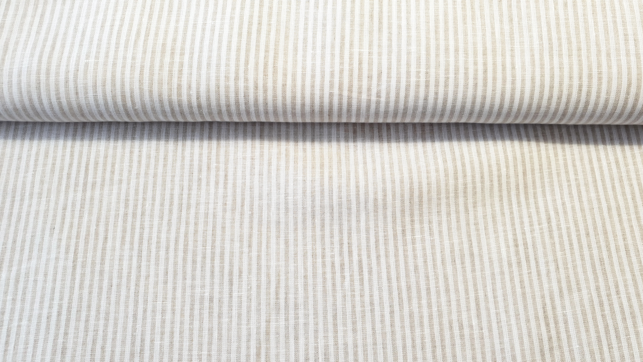 Striped linen- small natural white