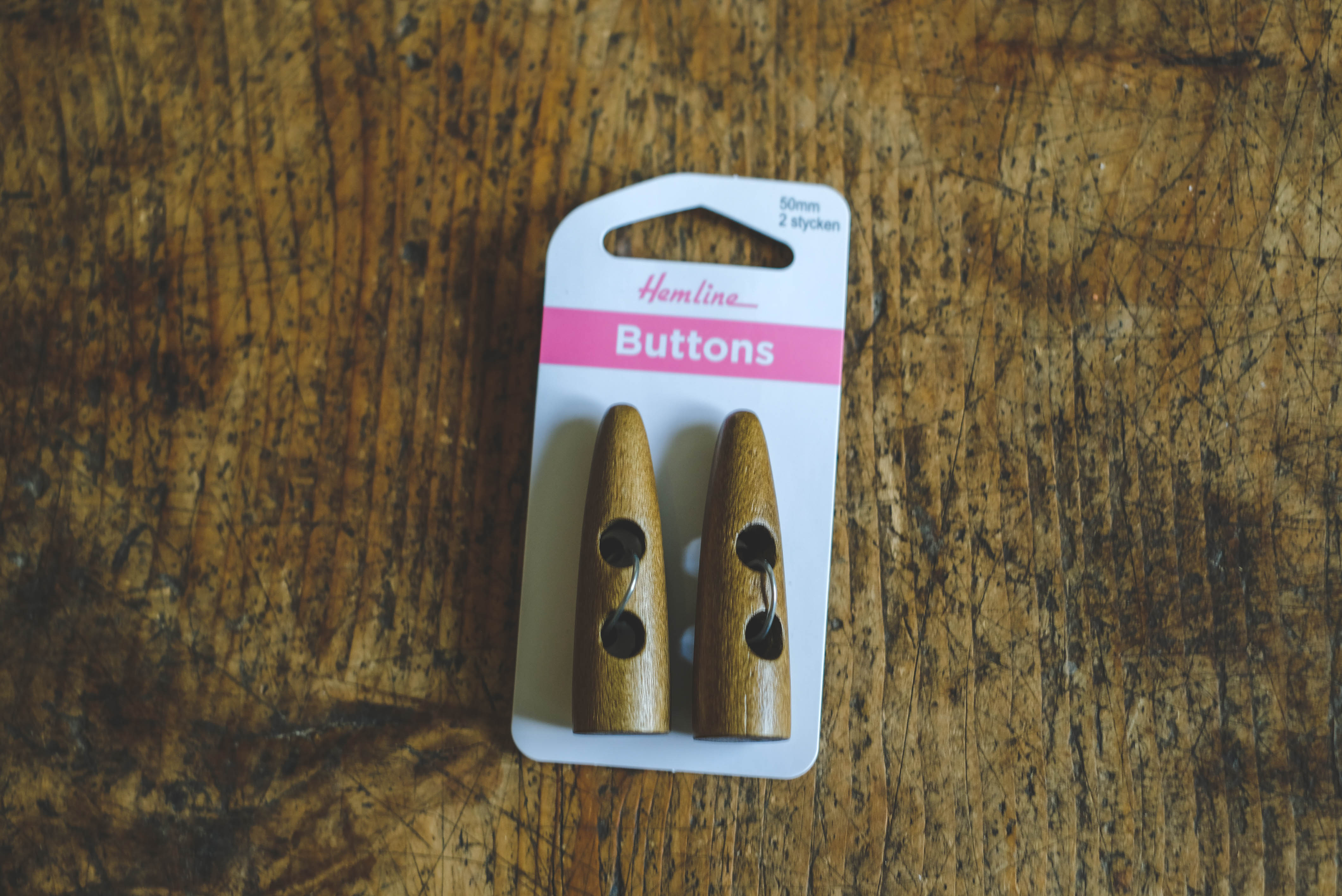 Wood button toggles- B 50mm