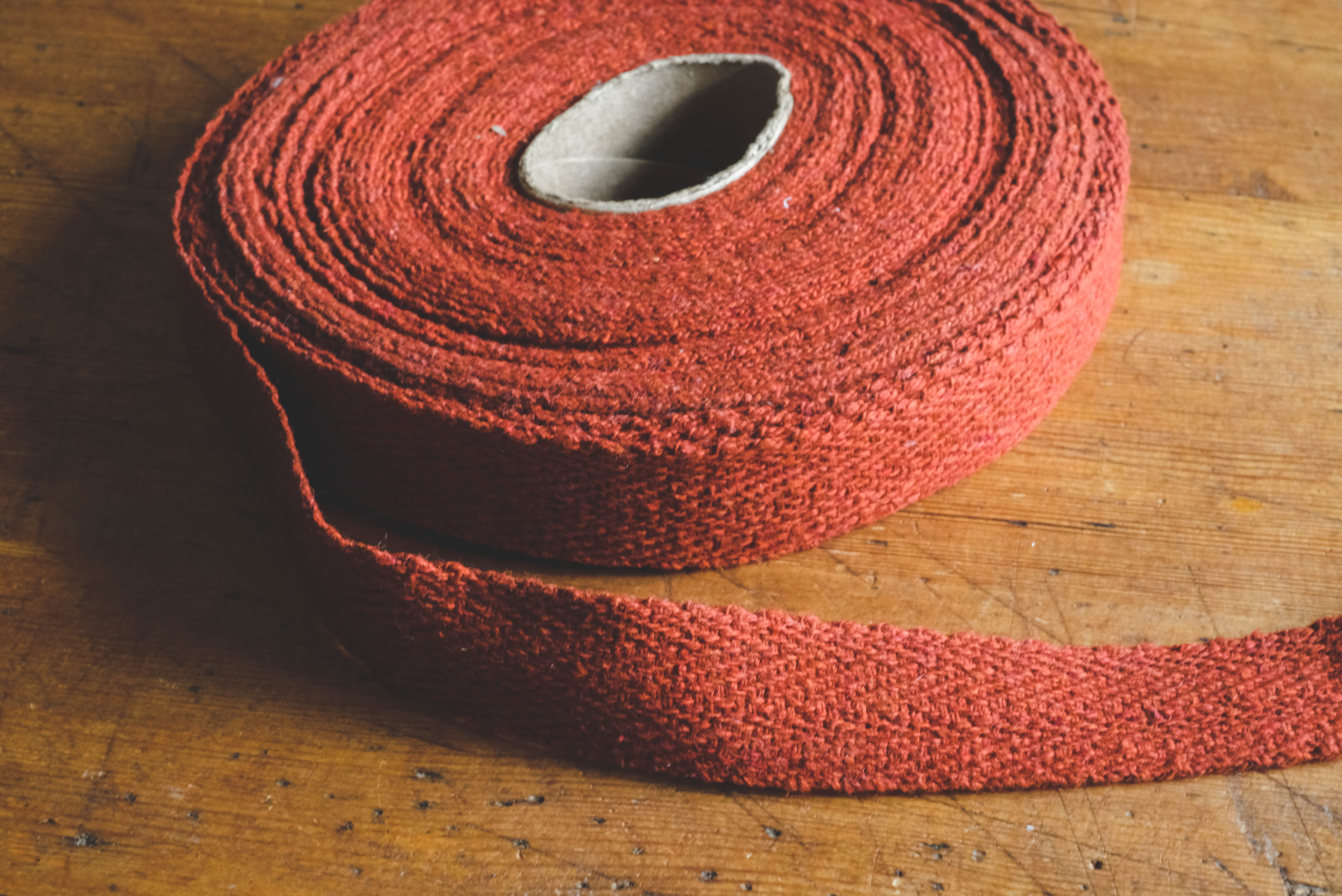 Wool herringbone ribbon 28mm- madder red