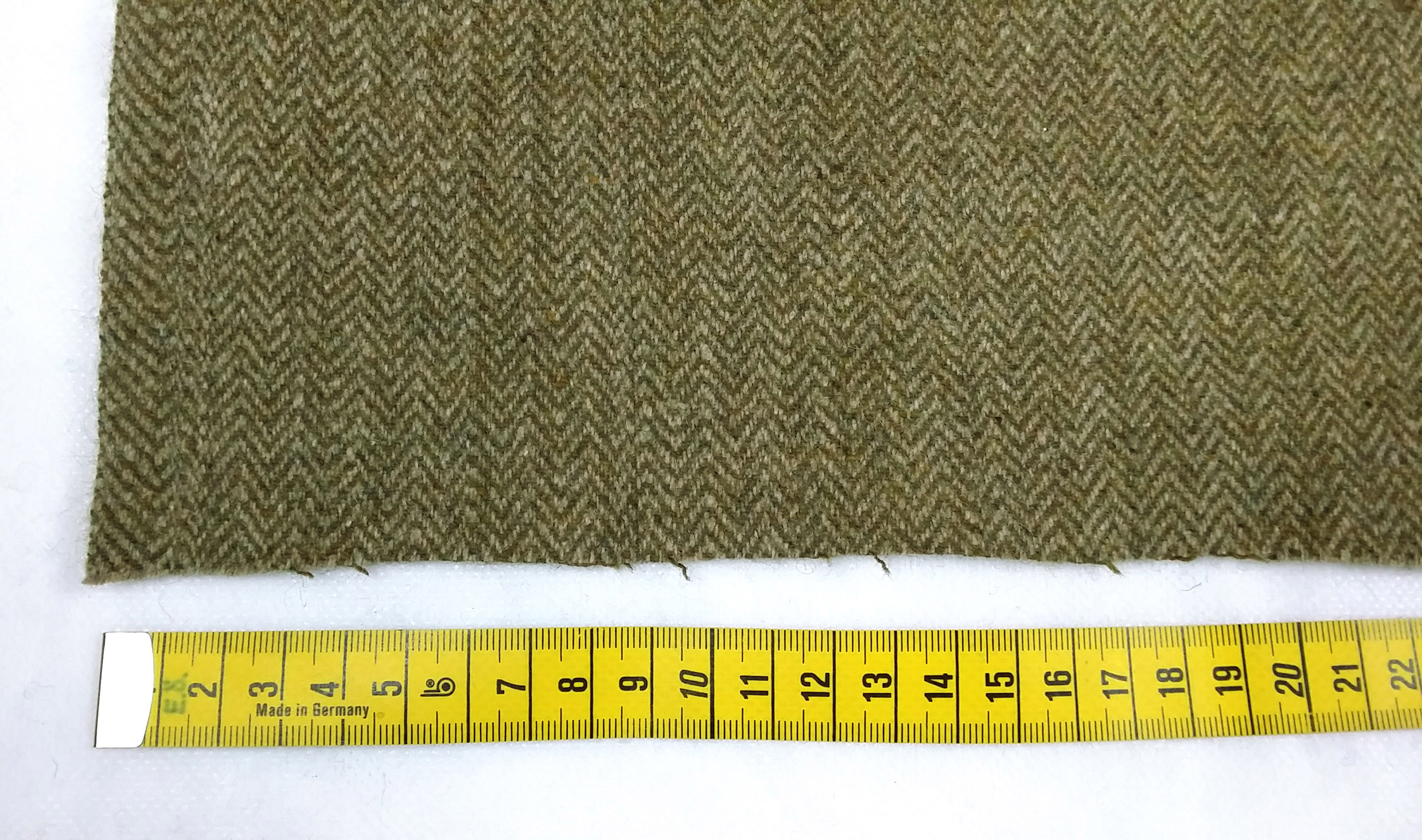 Herringbone wool fabric 60%-green