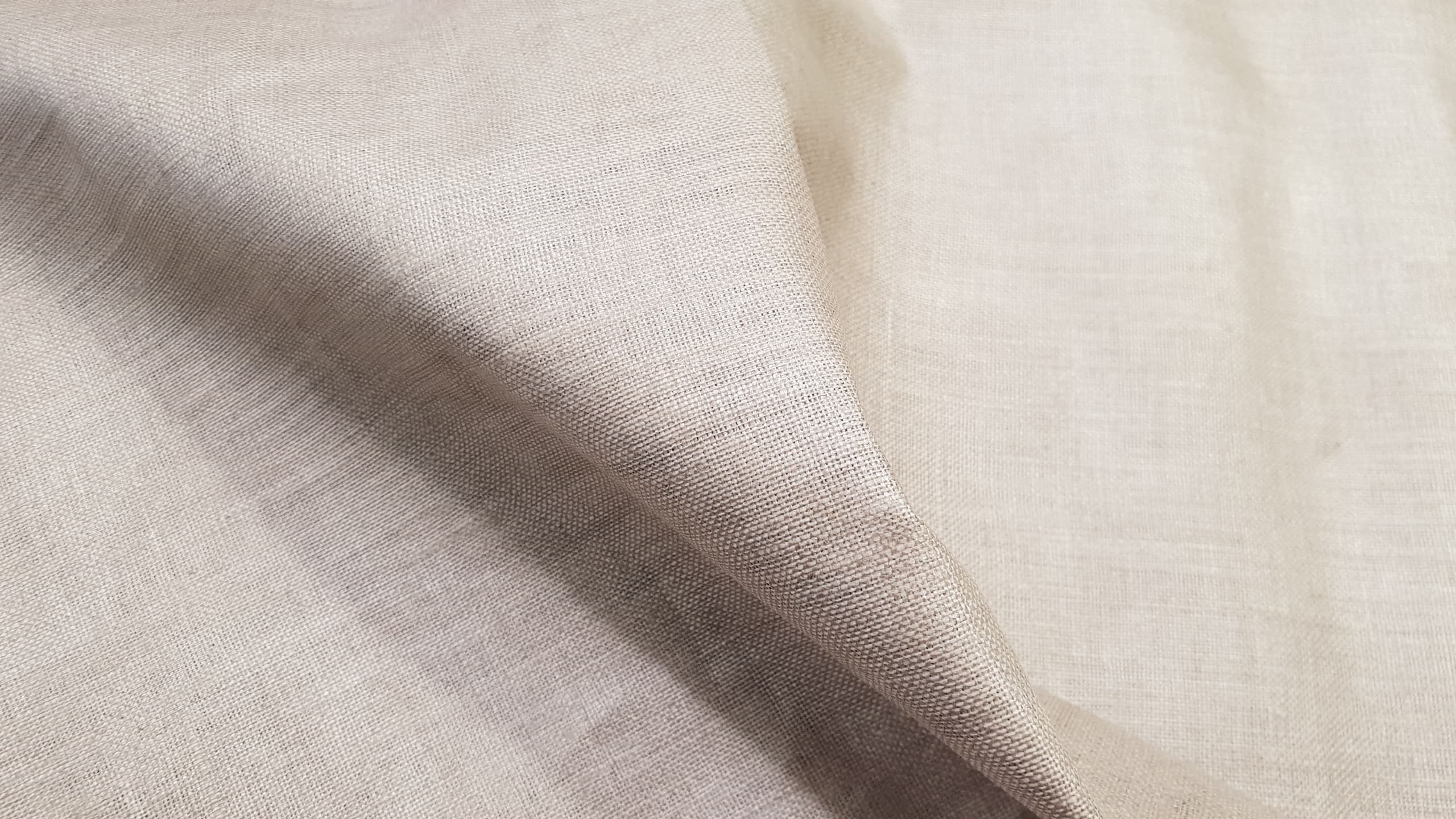 Vaxed calendered linen- natural linen
