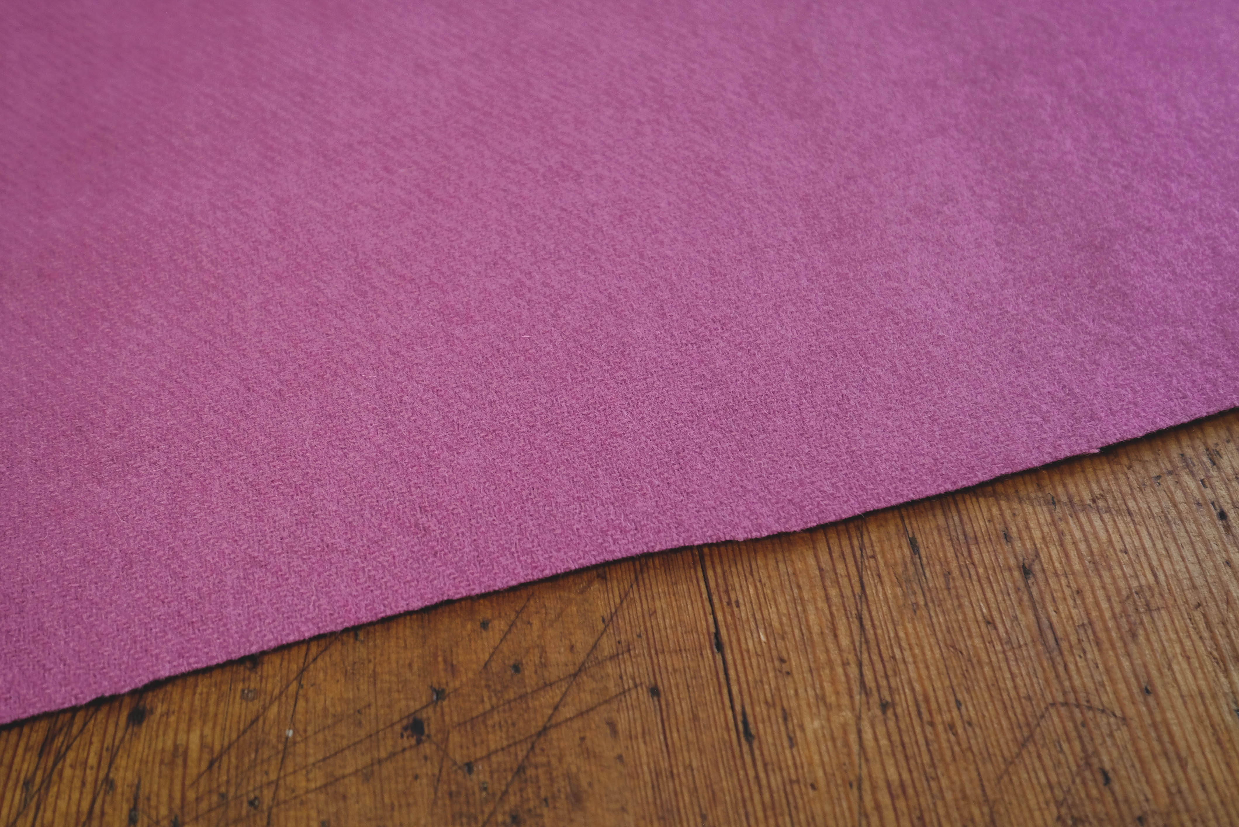 HILDUR wool twill- Cochenille pink